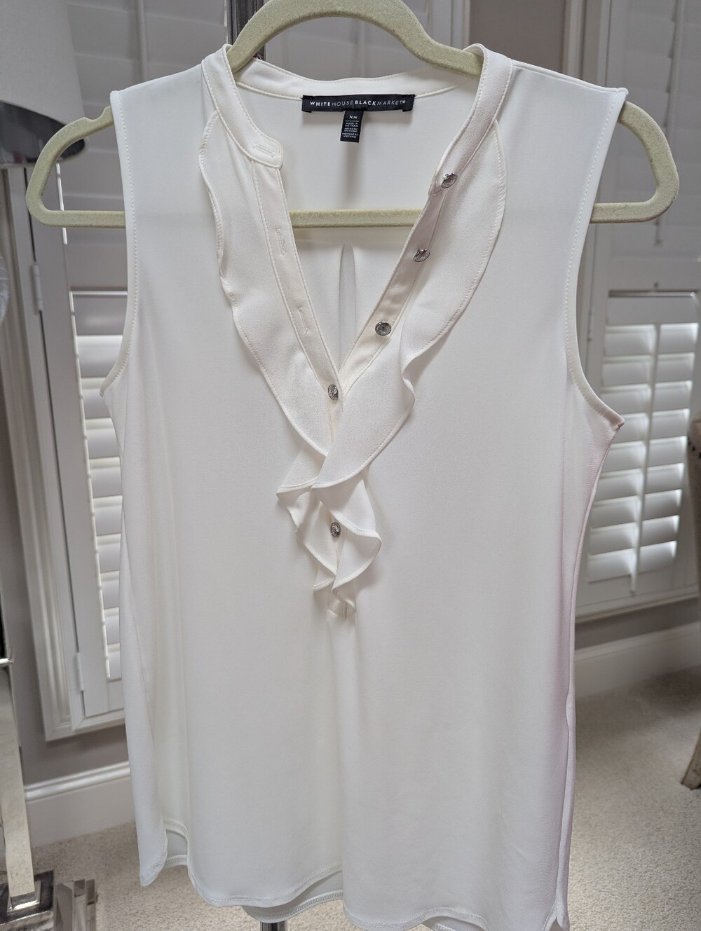 White House Black Market Ivory Ruffle V-Neck Sleeveless Top